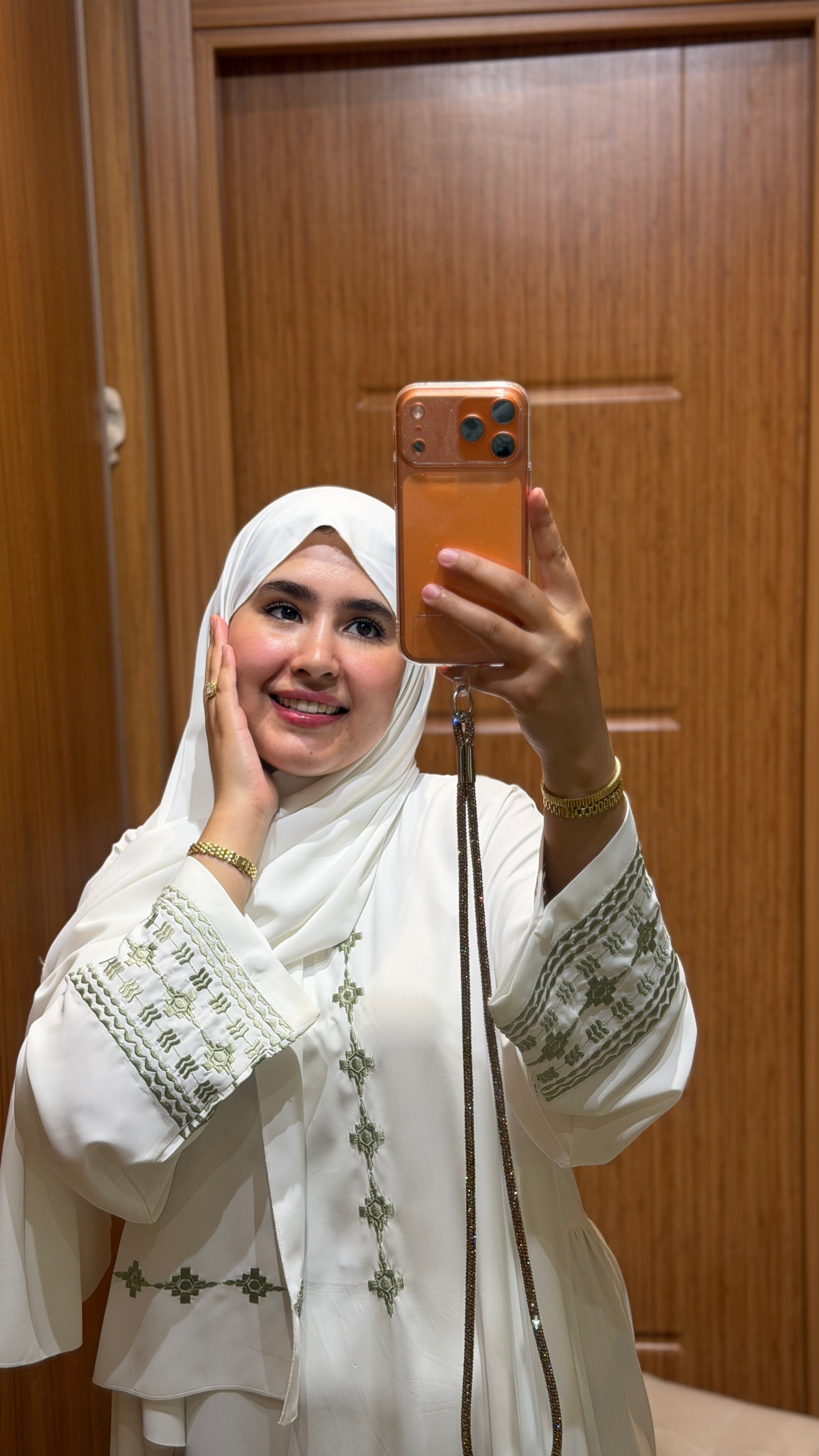 عباية للعريسات للصلاة