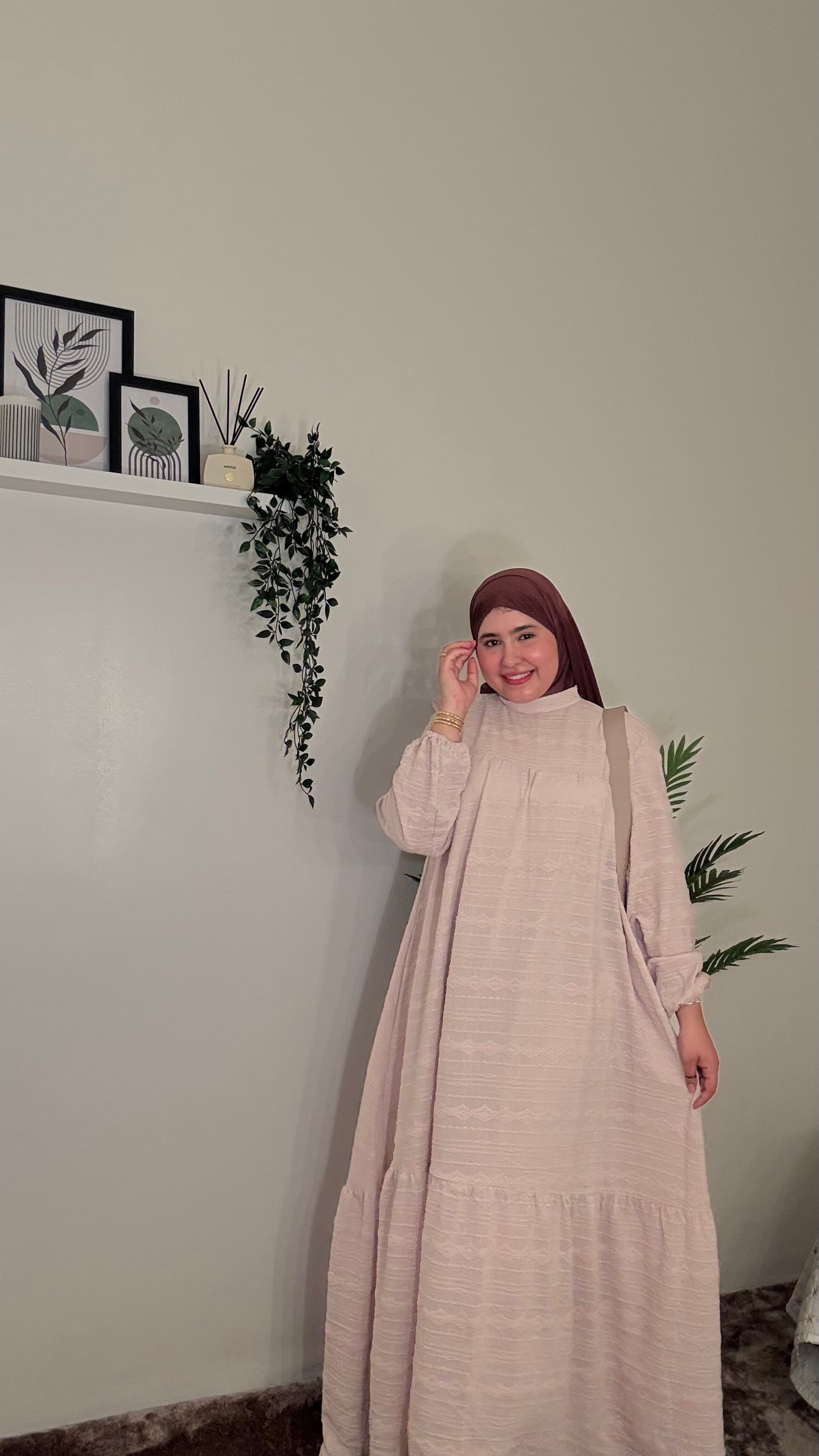 فستان صيفي أنيق (مقاس وافي خودي مقاس أصغر من المعتاد)