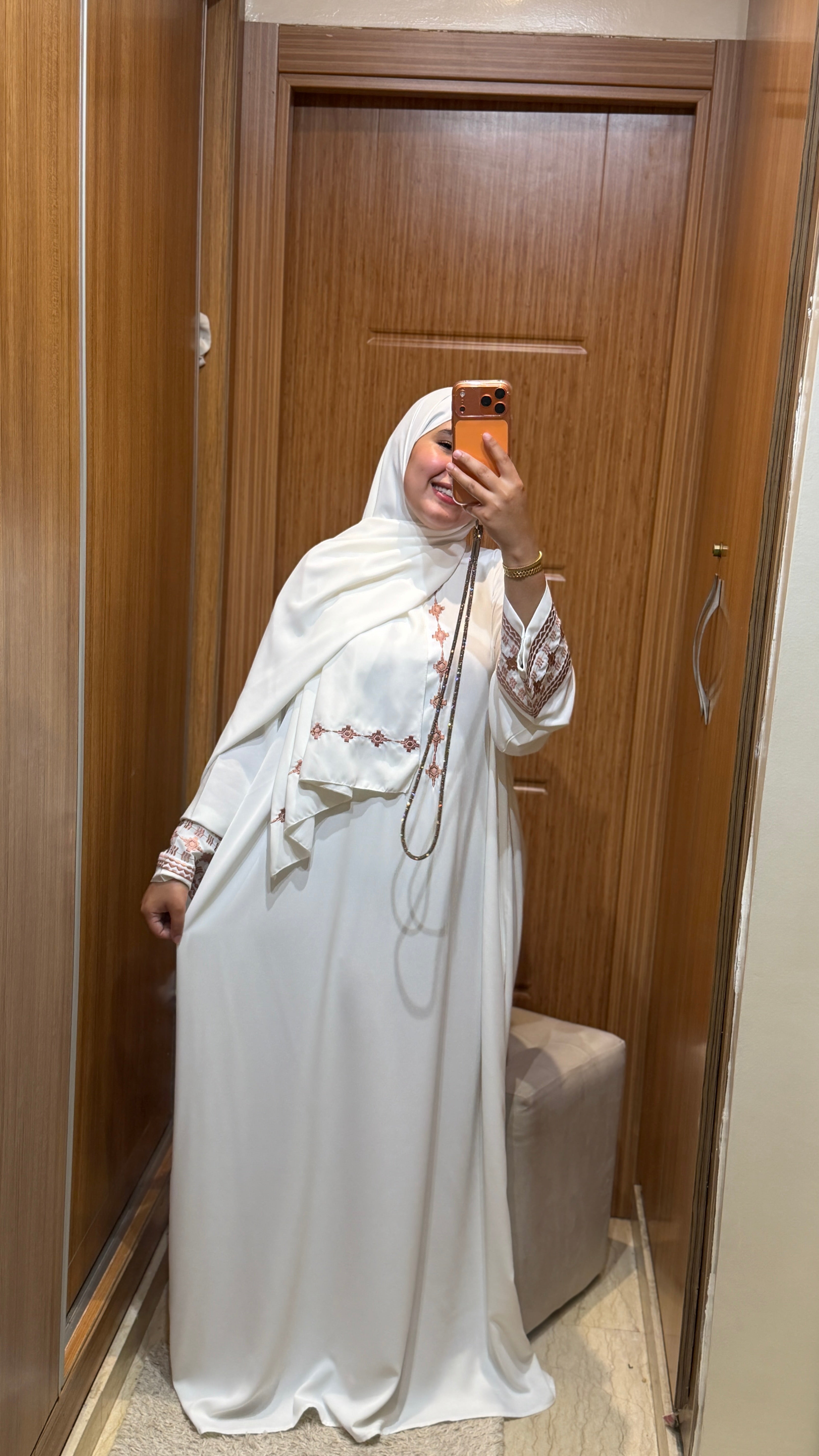 عباية للعريسات للصلاة