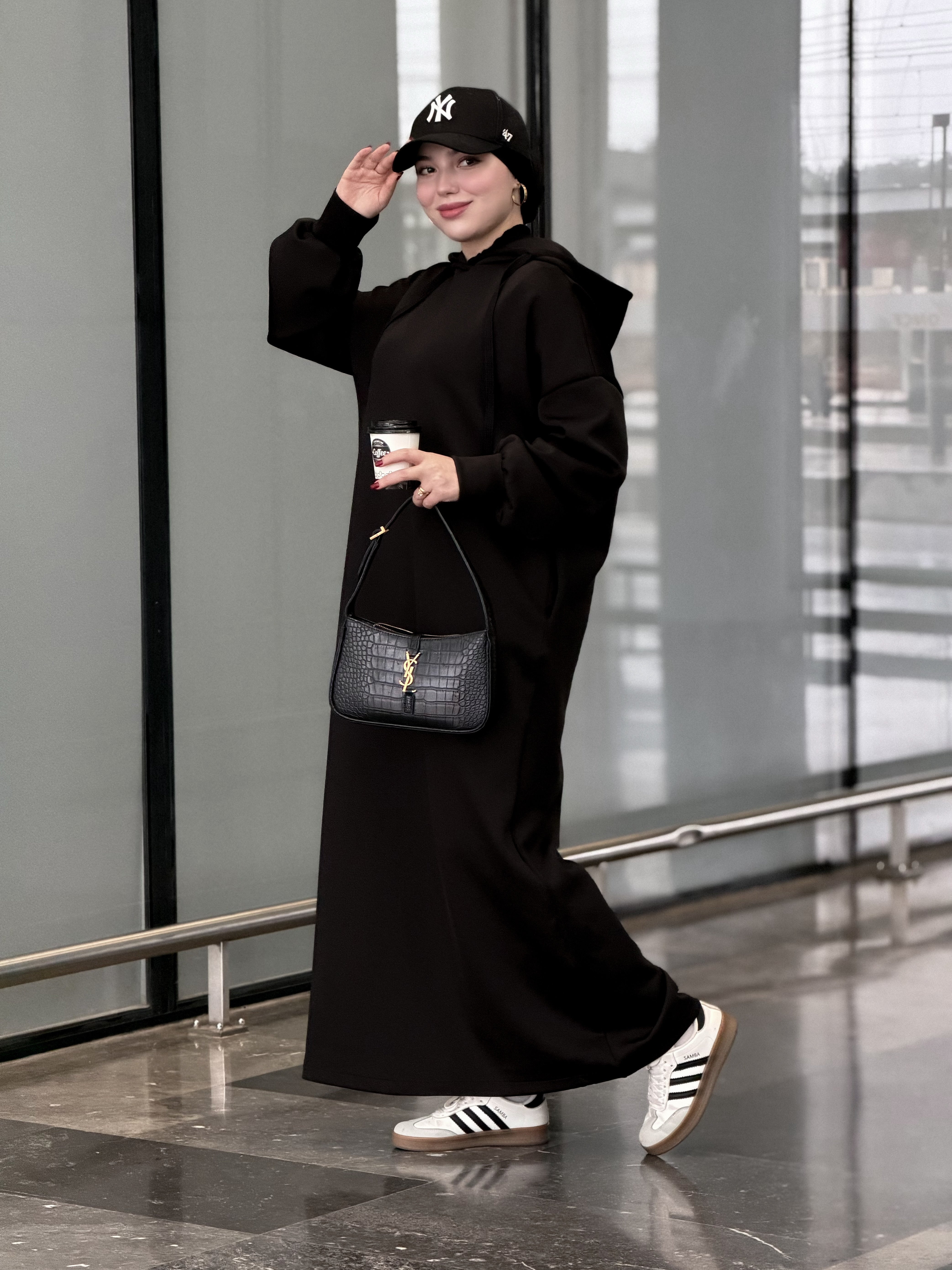 قبية شتوية طويلة (مقاس وافي خودي مقاس أصغر من المعتاد )