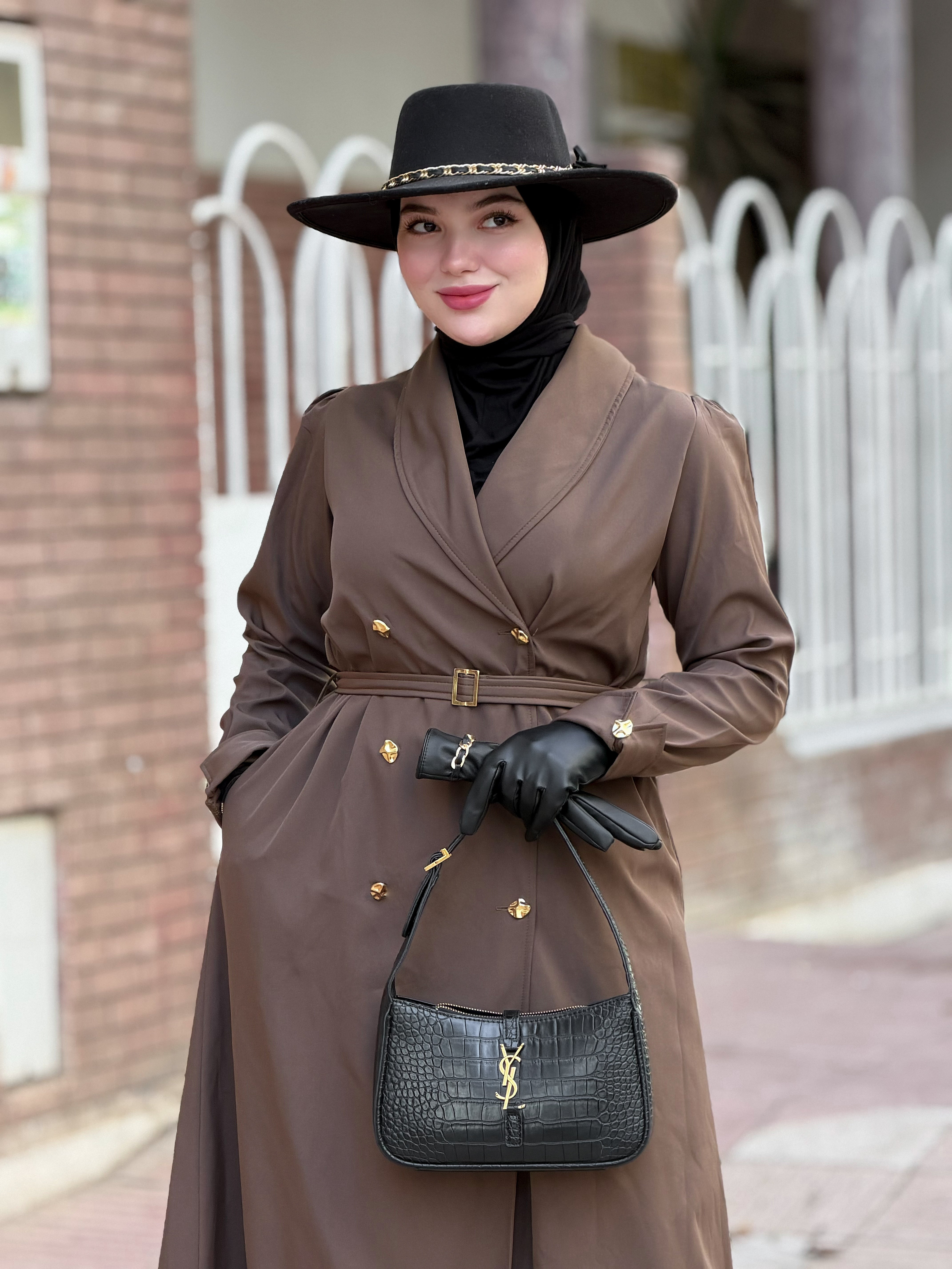 معطف شتوي بتصميم أنيق وجودة عالية