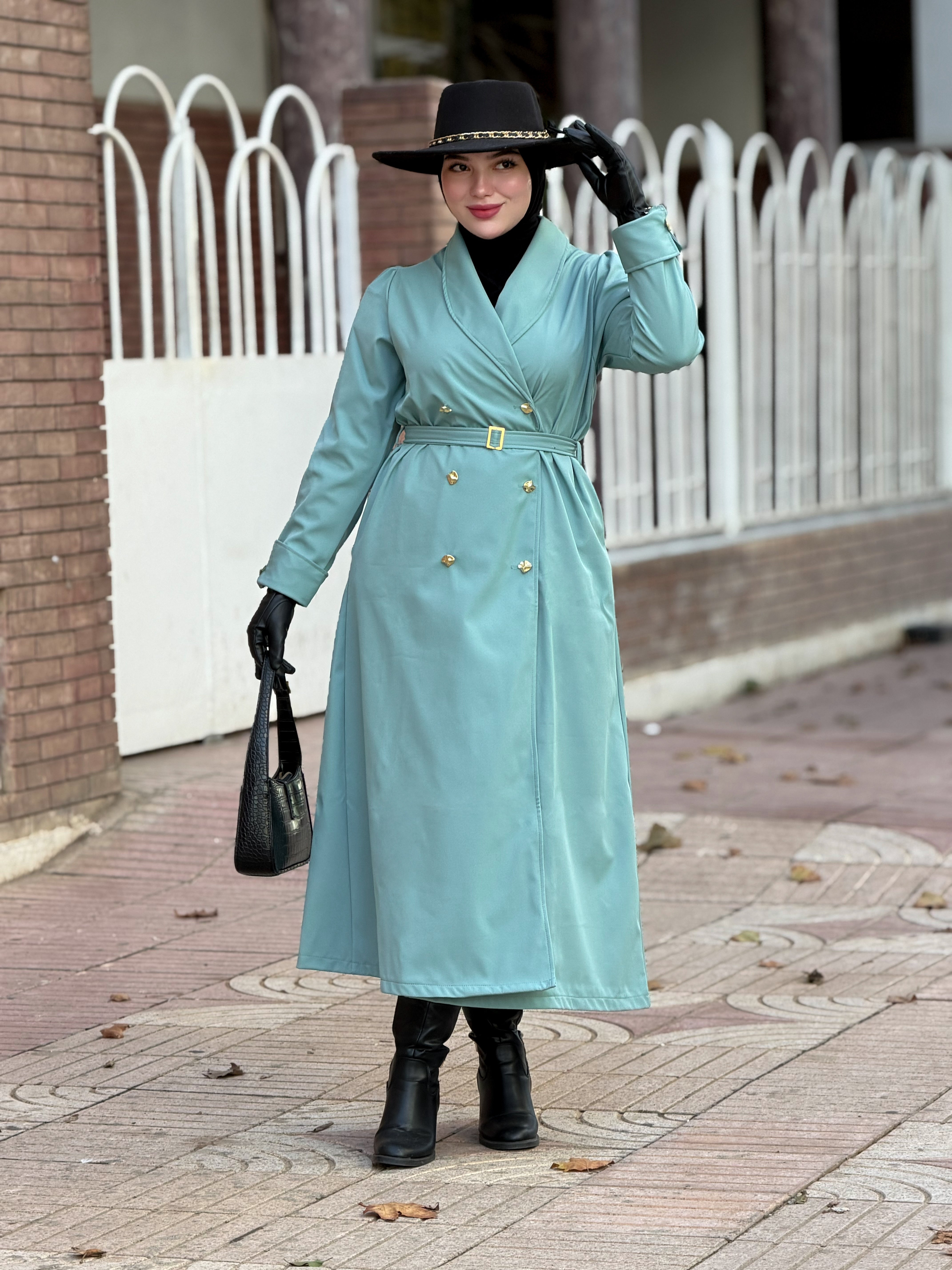 معطف شتوي بتصميم أنيق وجودة عالية