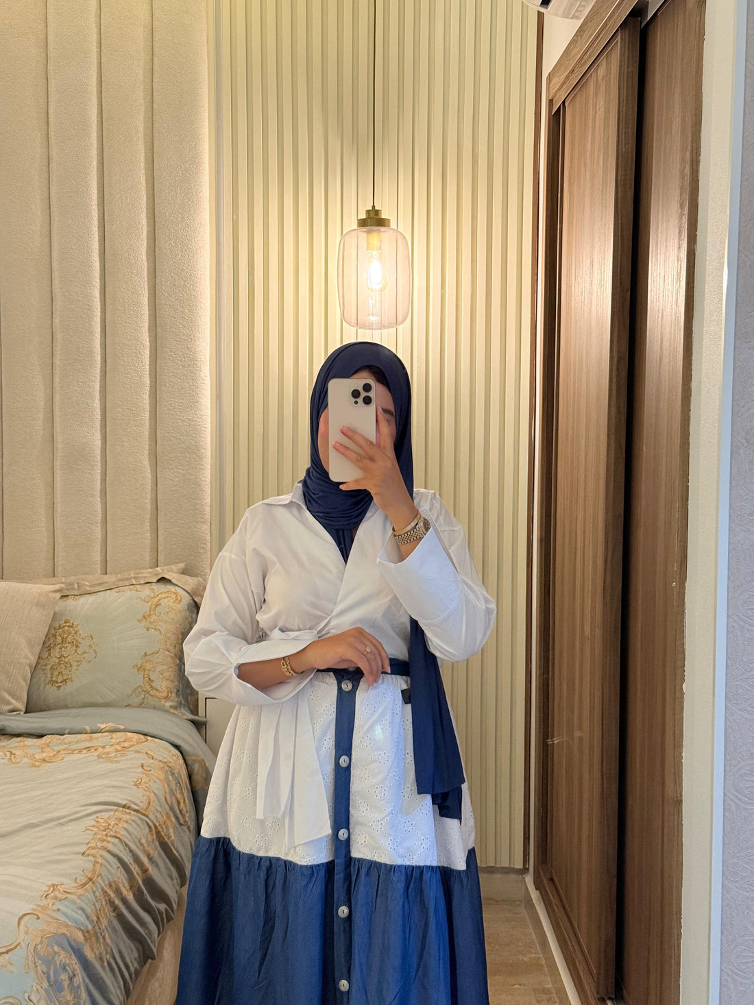 طقم أنيف من شوميز و جيب بتنسيق ألوان راقي جدا